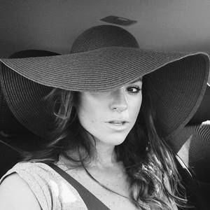 Meet your Posher, Jaclynn